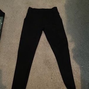 black athletic works leggings
